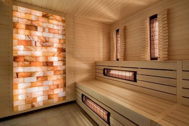 Why All the Spas and Yoga Studios Are Now Installing Himalayan Salt Walls: Complete Guidance cover picture