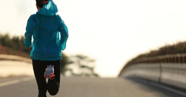 How To Stay Active Outdoors While Managing a Full-Time Job cover picture