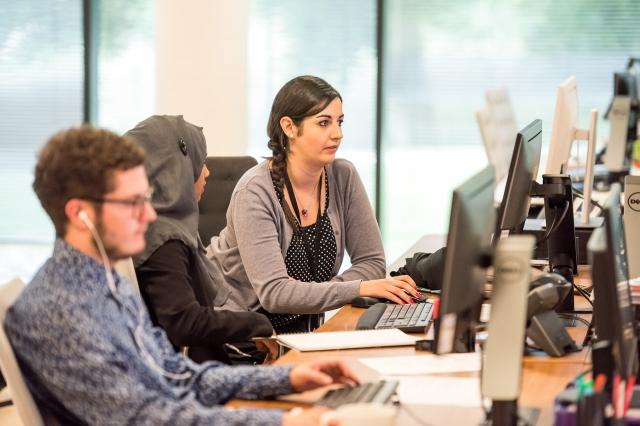 How to Reduce Noise in an Office? cover picture