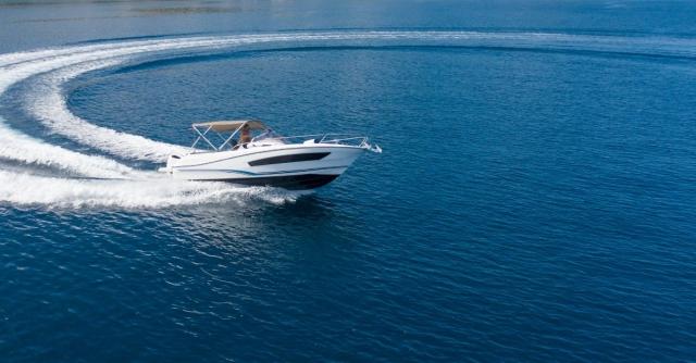5 Tips for Maximizing Your Boat’s Performance on the Water cover picture