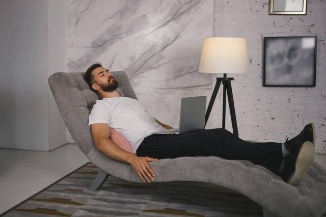 How to Fine-Tune Your HVAC for Optimal Nighttime Comfort cover picture