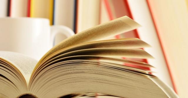 Tips for Choosing Between Paperback and Hardback Book Covers cover picture