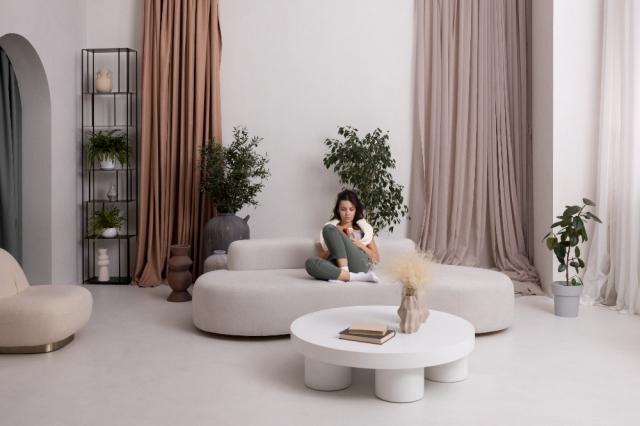 Maximize Your Minimalist Space: Flexible Furniture for Modern Living cover picture