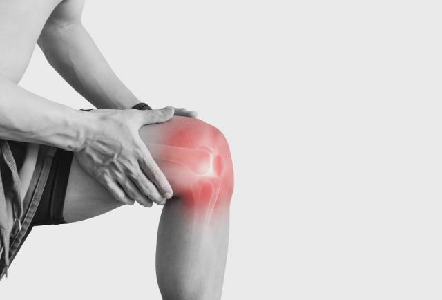 5 Knee Pain Symptoms You Shouldn’t Ignore cover picture