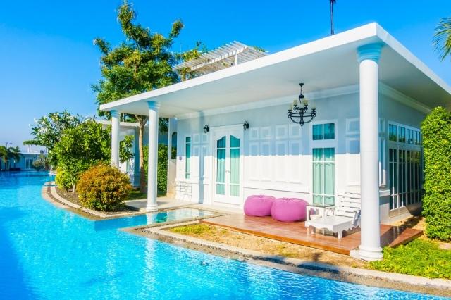 How a Stunning Pool Deck and Driveway Can Elevate Your Home's Curb Appeal cover picture