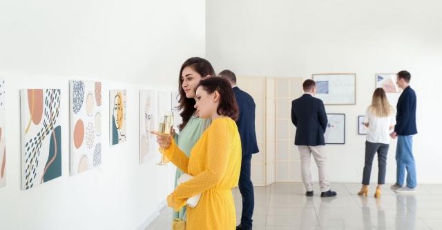 How To Organize a Public Group Art Exhibition cover picture