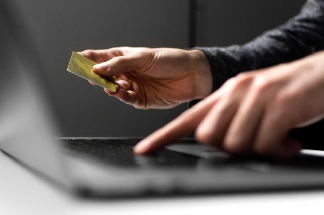 How to Buy New Crypto Before It Gets Listed on Exchanges cover picture