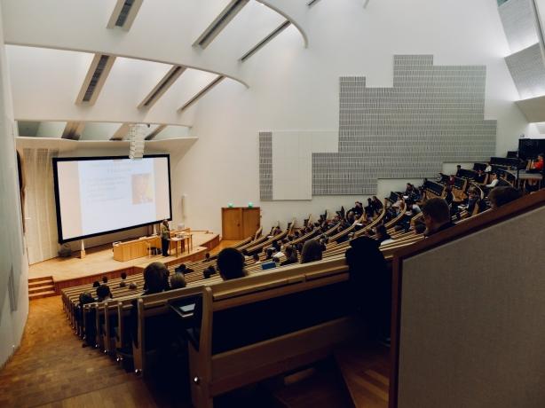Why Are Acoustics in Lecture Halls So Important? cover picture