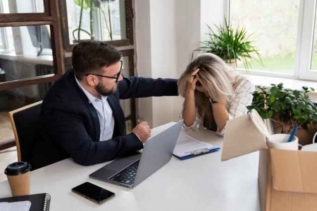 What Happens to Joint Debts During Divorce? cover picture