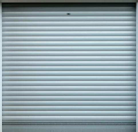 What to Expect During a Professional Garage Door Installation in Maryland cover picture