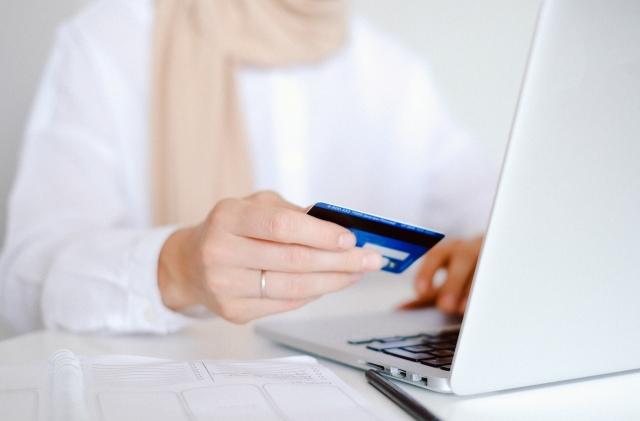 Why Your Business Needs to Adopt Autopay Functions For Customers cover picture