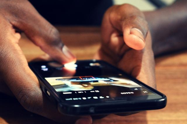 4 Important Steps in the Mobile App Development Process cover picture