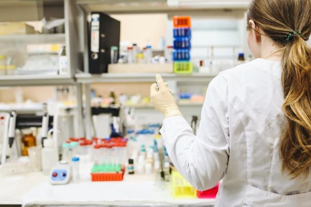 6 Ways Pharmaceutical Procedures Can Be More Time Efficient cover picture