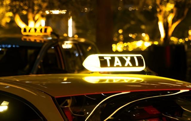 Taxi Service: The Workhorse of City Mobility cover picture