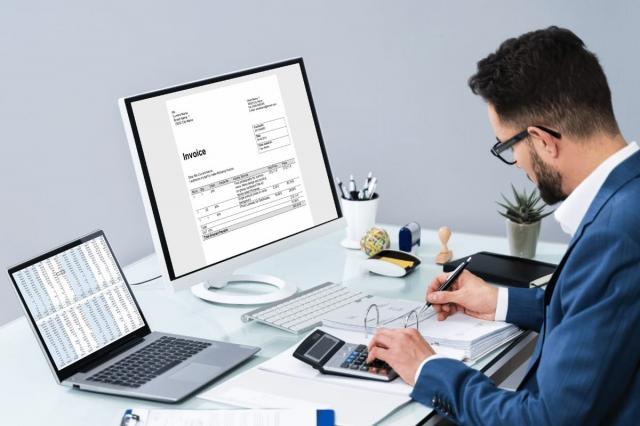 Top 5 Benefits of Hiring an Accounting Service for Bookkeeping Over In-House Staff cover picture