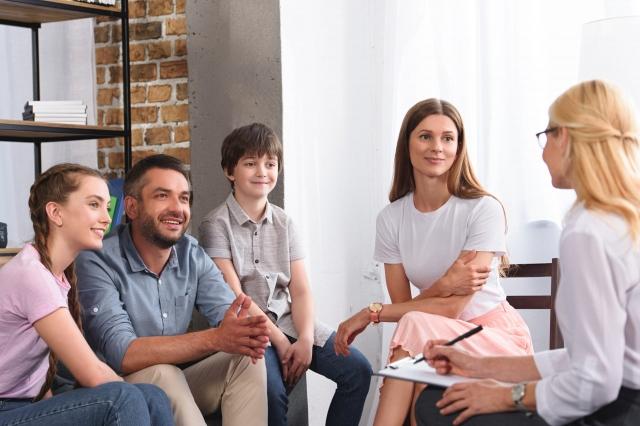 7 Clear Signs Counseling May Be Necessary in High-Stress Households cover picture