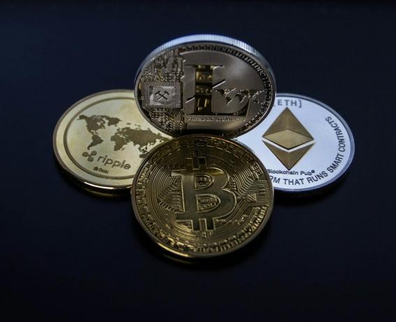 5 False Myths People Believe About How Bitcoin Mining Works cover picture