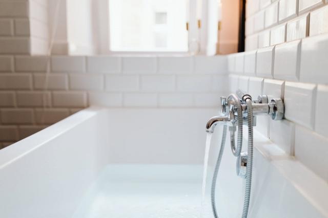 5 Warning Signs You May Have a Water Leak in Your Home cover picture