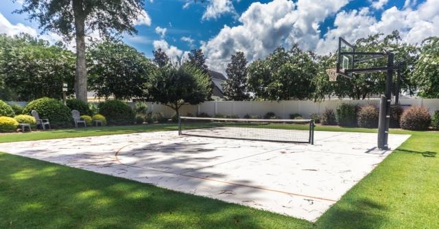 Things To Consider When Building a Pickleball Court at Home cover picture