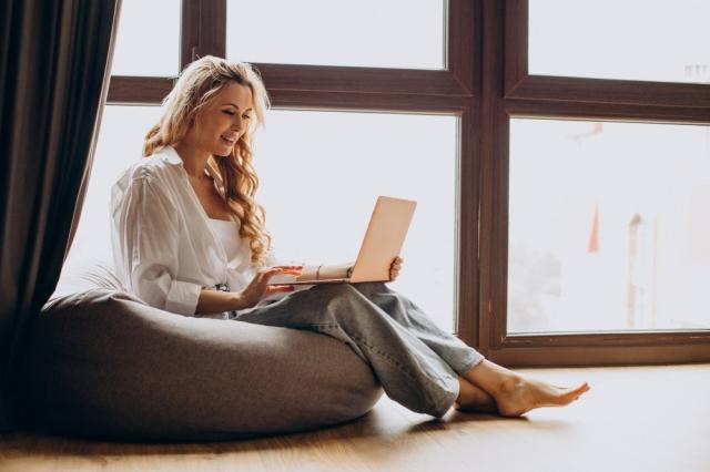 What Are the Advantages of Working from Home cover picture