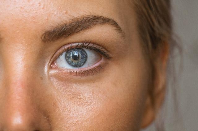 5 Crucial Reasons to Not Delay Seeing a Retina Specialist cover picture