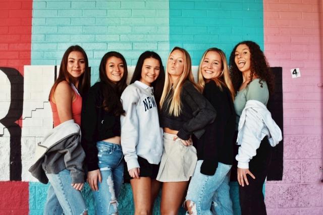 5 Tips for Choosing Greek Initiation Gifts for Your Sorority Little cover picture