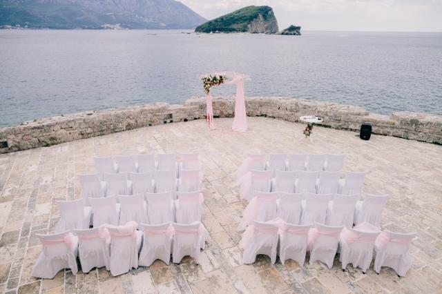 Details You Can't Overlook When Planning a Destination Wedding cover picture