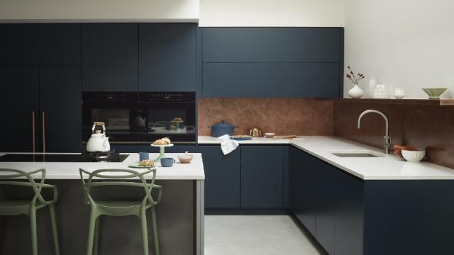 Blending Functionality: Modern Kitchens Embrace Mixed Materials cover picture