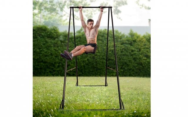 The Outdoor Pull Up Bar That Transforms Any Space Into a Gym cover picture