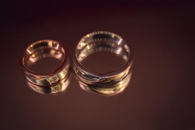 Why Tungsten is the Top Choice for Men's Wedding Bands cover picture