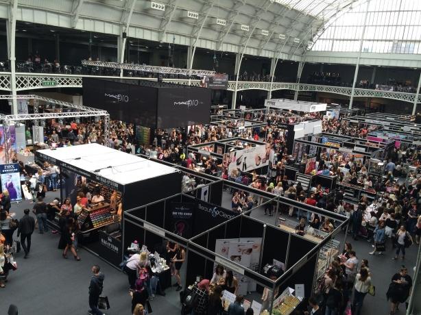 5 Characteristics To Consider When Hiring An Event Staffing Agency cover picture