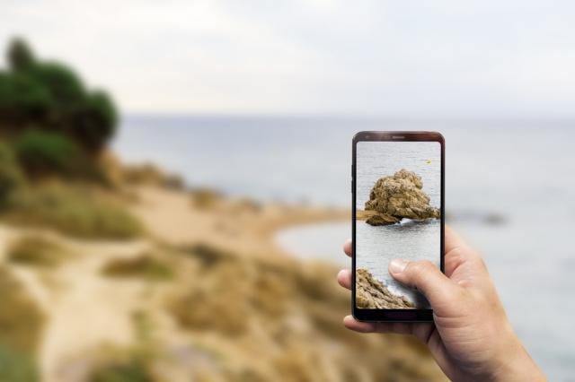 Leveraging Virtual Reality Tours: Online iPhone Selling cover picture