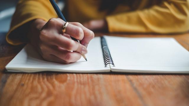 The Effectiveness of the Writing and Illustration Method cover picture
