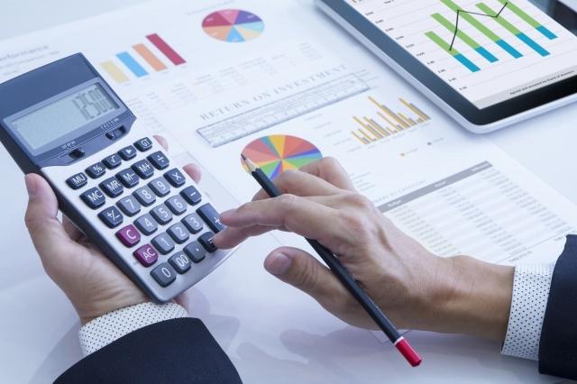 How to Achieve Debt-Free Living: Tips and Strategies cover picture