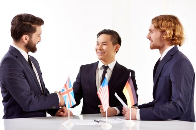 Top 7 Universities for an MS in International Business in the U.K. cover picture