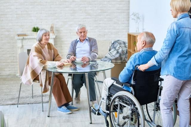 Assisted Living vs Nursing Home: Everything You Need To Know cover picture