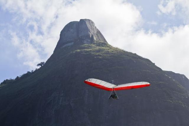 Everest Base Camp Helicopter Tour – A Luxurious Journey to the Roof of the World cover picture