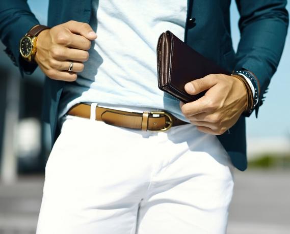 Why a Money Clip Wallet Might Be All You Need cover picture