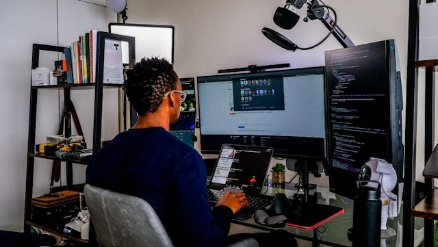 Can Artificial Intelligence Replace Traditional Academic Mentorship? cover picture