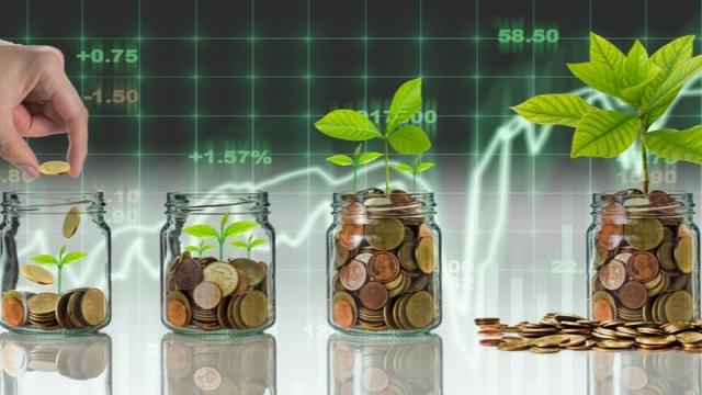 Things to consider while investing money in the stock market cover picture