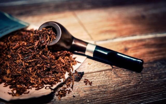 Buy Pipe Tobacco Online With Free Shipping cover picture