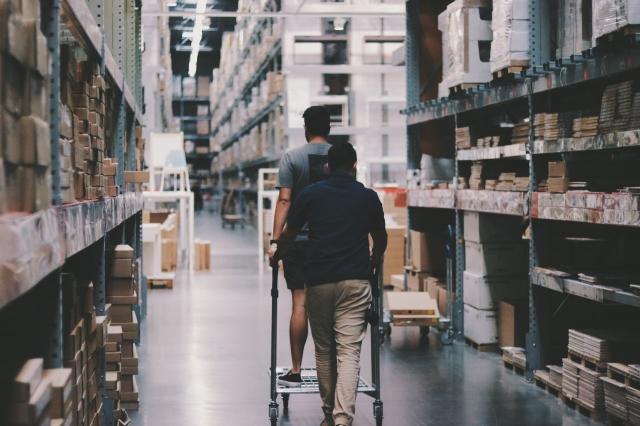 Packing Up and Storing Away: A Step-by-Step Guide to Prepping for Your Big Move cover picture