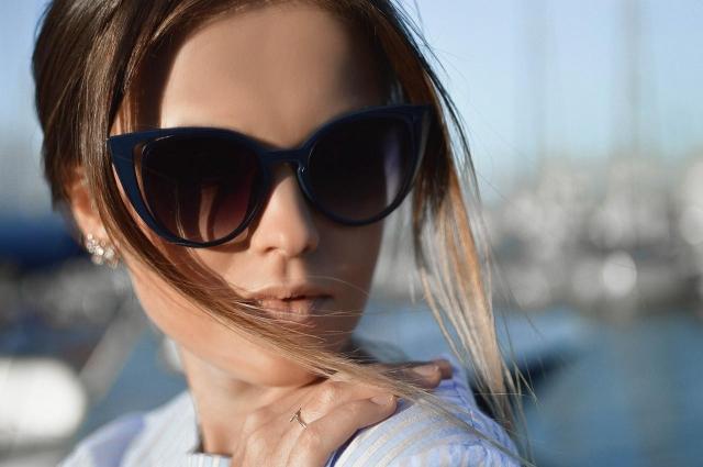 4 Types Of Sunglasses That Should Be A Part Of Your Summer Wardrobe cover picture