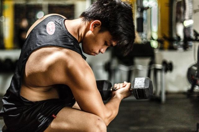 Top 12 Types Of Activewear Material For Men cover picture