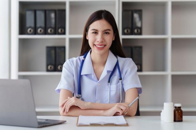 How To Find a Healthcare Job cover picture