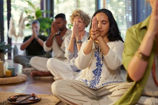 Kundalini Yoga Instructor Training: A Path to Personal and Professional Growth cover picture
