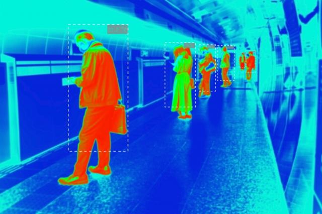 Thermal Imagers in UAE: The Smarter Way to See Heat Before It Breaks You cover picture