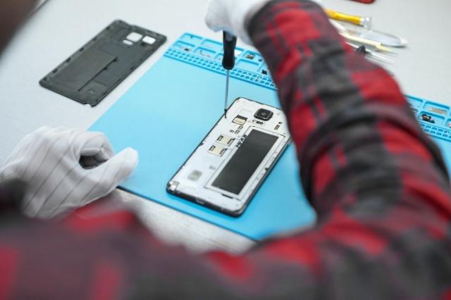 12 Wrong Ideas Spread About Cell Phones Repair in Peoria cover picture
