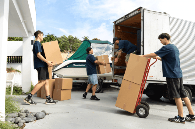 Expert Guide: Timing Your Ottawa Move with 3 Considerations cover picture