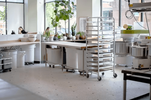 Why You Should Invest In Mobile Storage Solutions cover picture